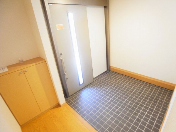 アスセーナＤ棟 玄関