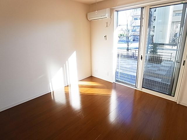 アクシス・ウィル２ リビング