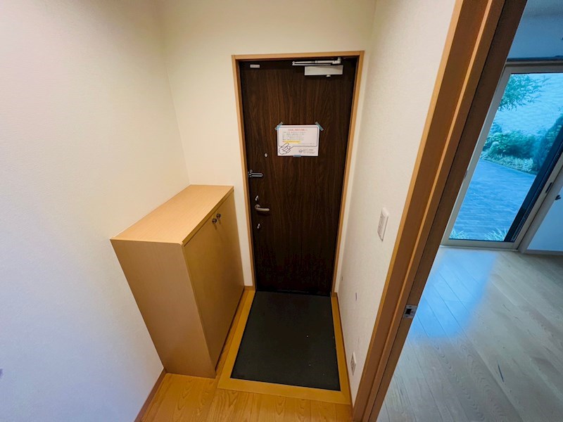 オーナーズガーデン青井　C棟 玄関