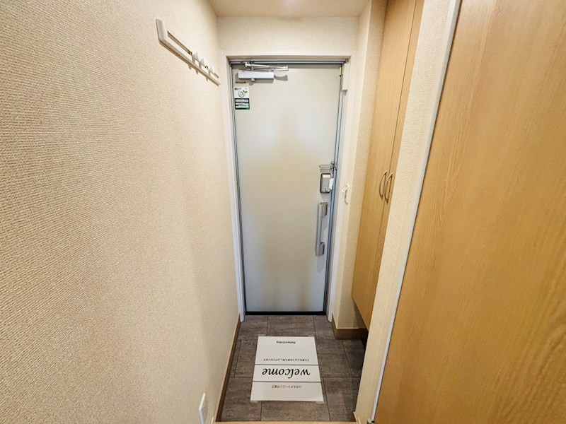 ラプエルタ 玄関