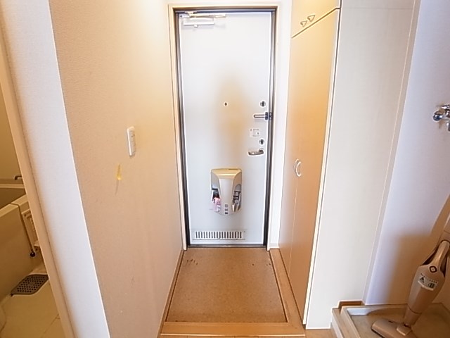 グレイスコート 玄関