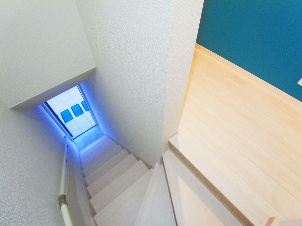 サークルハウス舎人弐番館 玄関