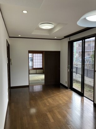 並木5丁目戸建 リビング