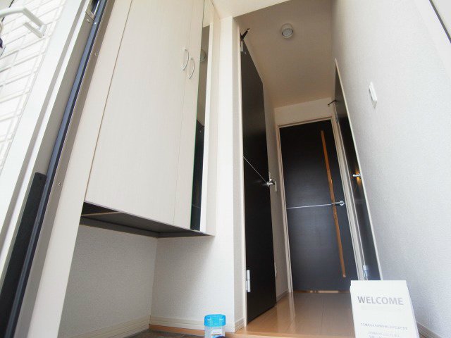 サンルミエールＣ  玄関