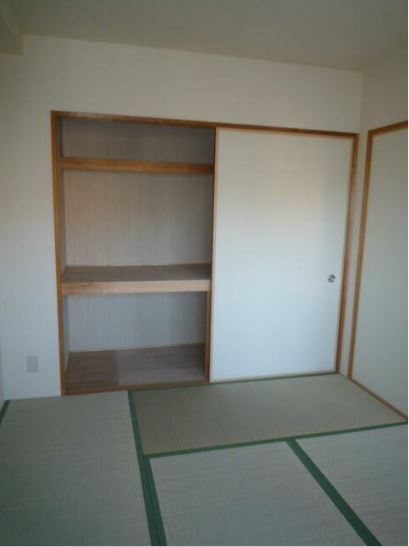 セレブリティーＹ ベッドルーム