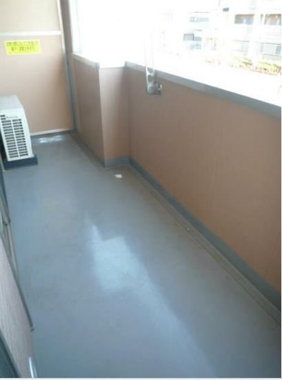 セレブリティーＹ ベランダ