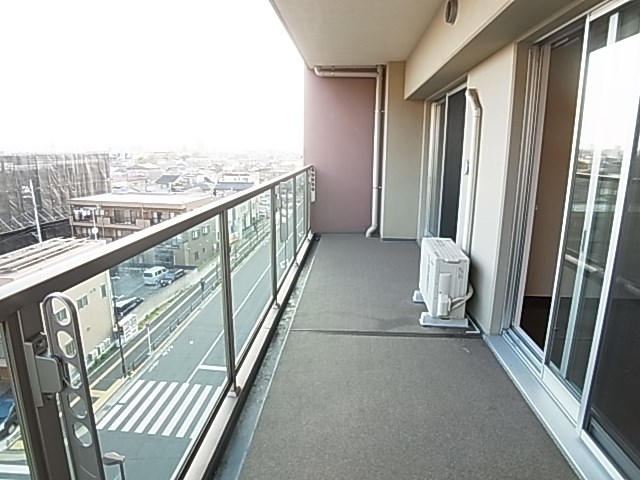 ロイヤルパークス梅島 ベランダ