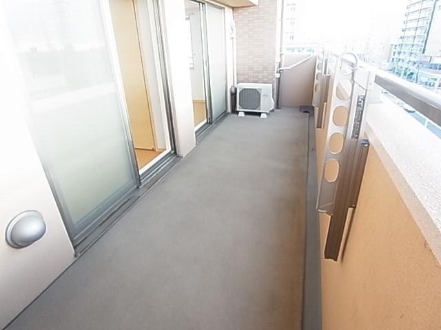 プラティーク六町 ベランダ