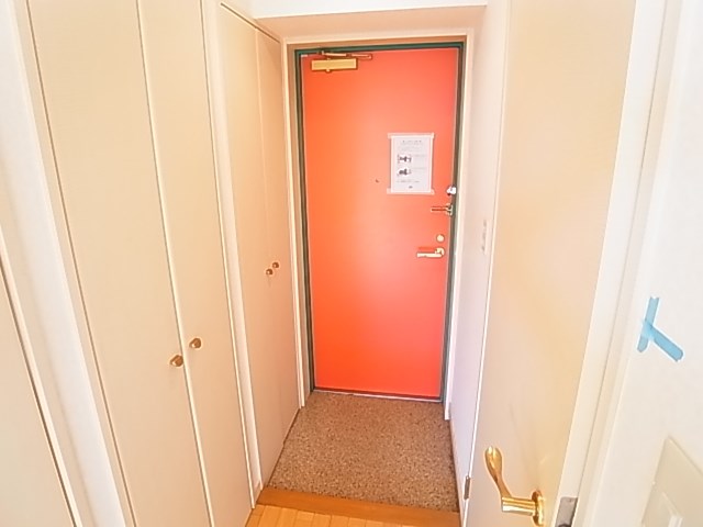 アンティニティ　アヤセ 玄関