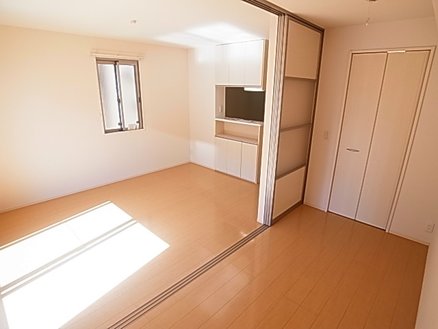 ティアラ新鎌 リビング