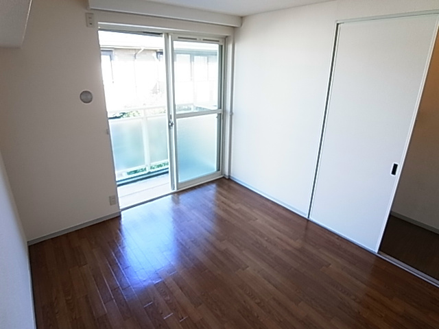 クラウン南流山 ベッドルーム