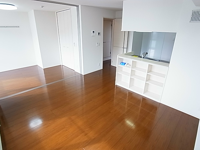 クリアシーズンズＣ リビング