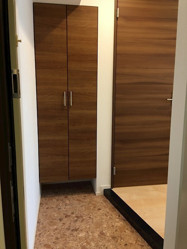 ル・プラターヌ 玄関