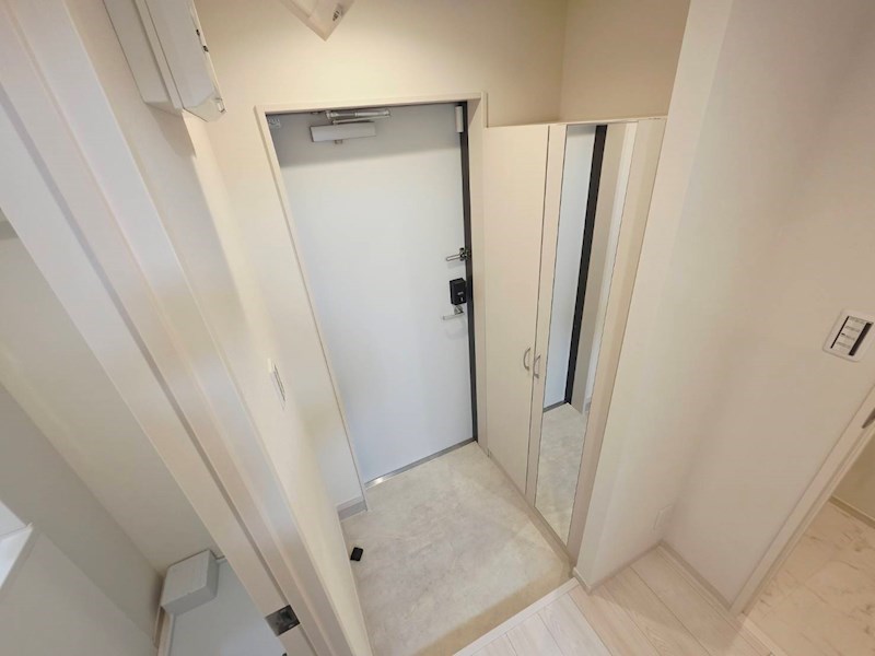 ＩＲＩＳ　　ＣＯＵＲＴ　　ＴＸ六町 玄関