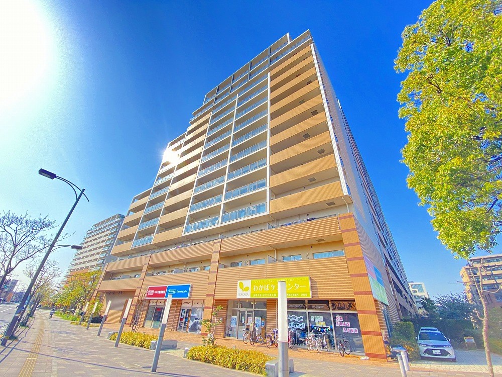 ロイヤルパークスシーサー 外観写真