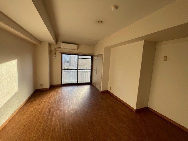 松戸トシオビル ベッドルーム