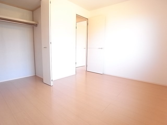 グランモアA棟 ベッドルーム