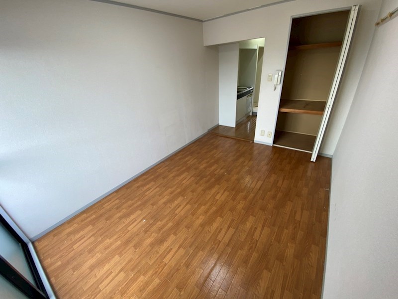 リファレンス胡録台B棟 リビング