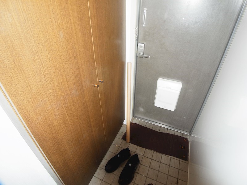 シラカワパレス 玄関