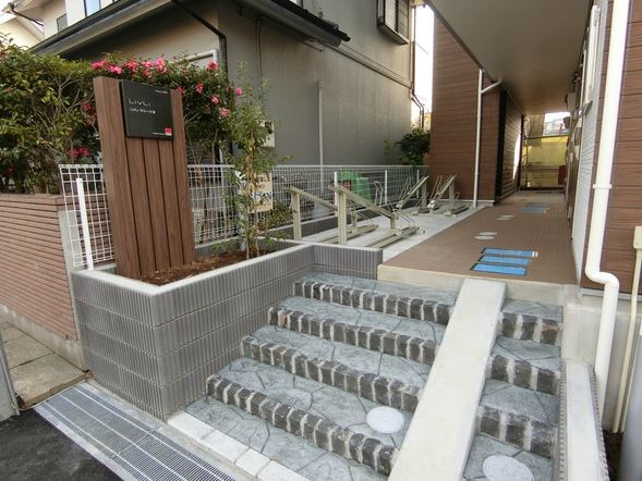 リブリ・ラシーナⅢ その他外観1