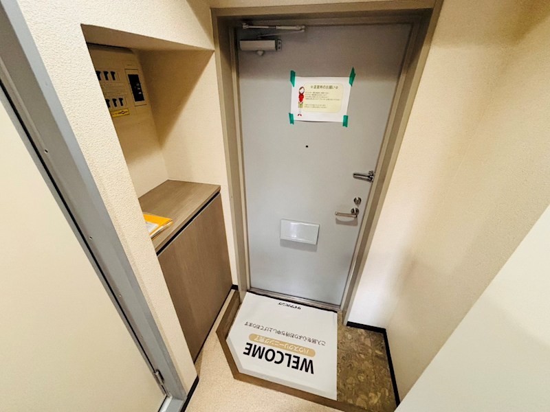 コンフォール小泉 玄関