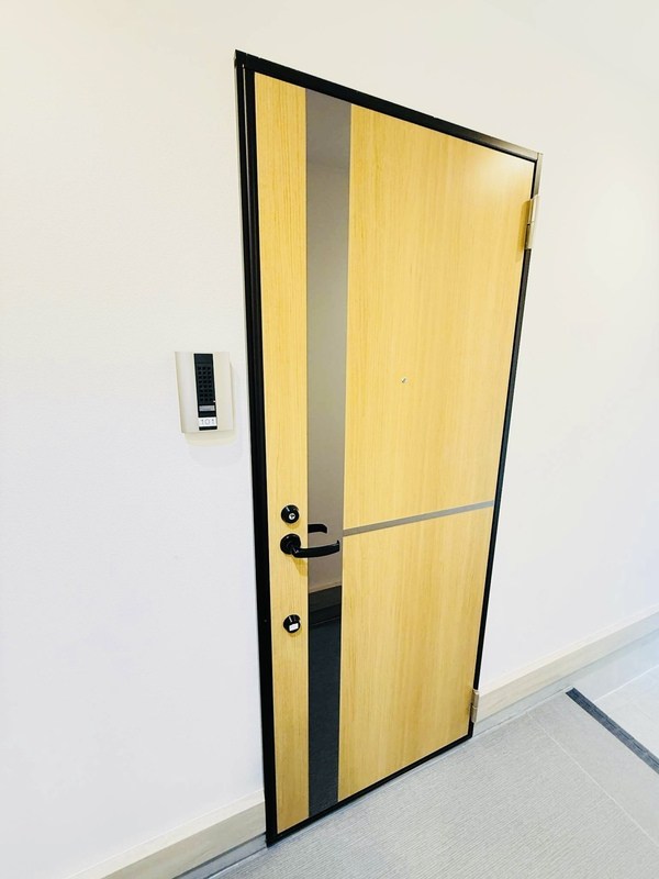 FERIO三河島 玄関