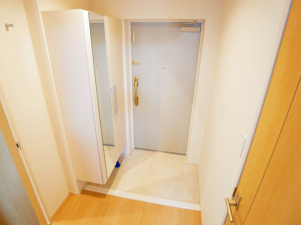 メゾンド・ボナー扇　弐番館 玄関