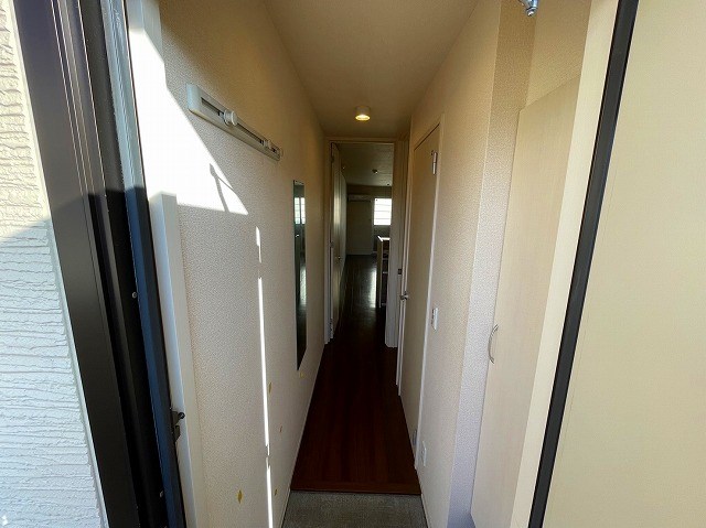 ダ　アン　ア　シス　 玄関