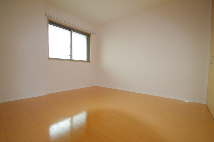 Ｅｍｉｌｅ ベッドルーム