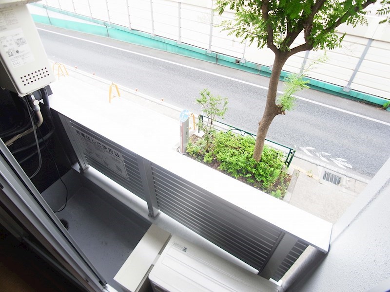 ＷＥＤ　ＣＯＵＲＴ　Ｎｉｓｈｉａｒａｉ　ｈｏｕｓｅ ベランダ