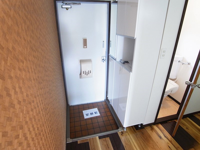 エスタ豊四季 玄関