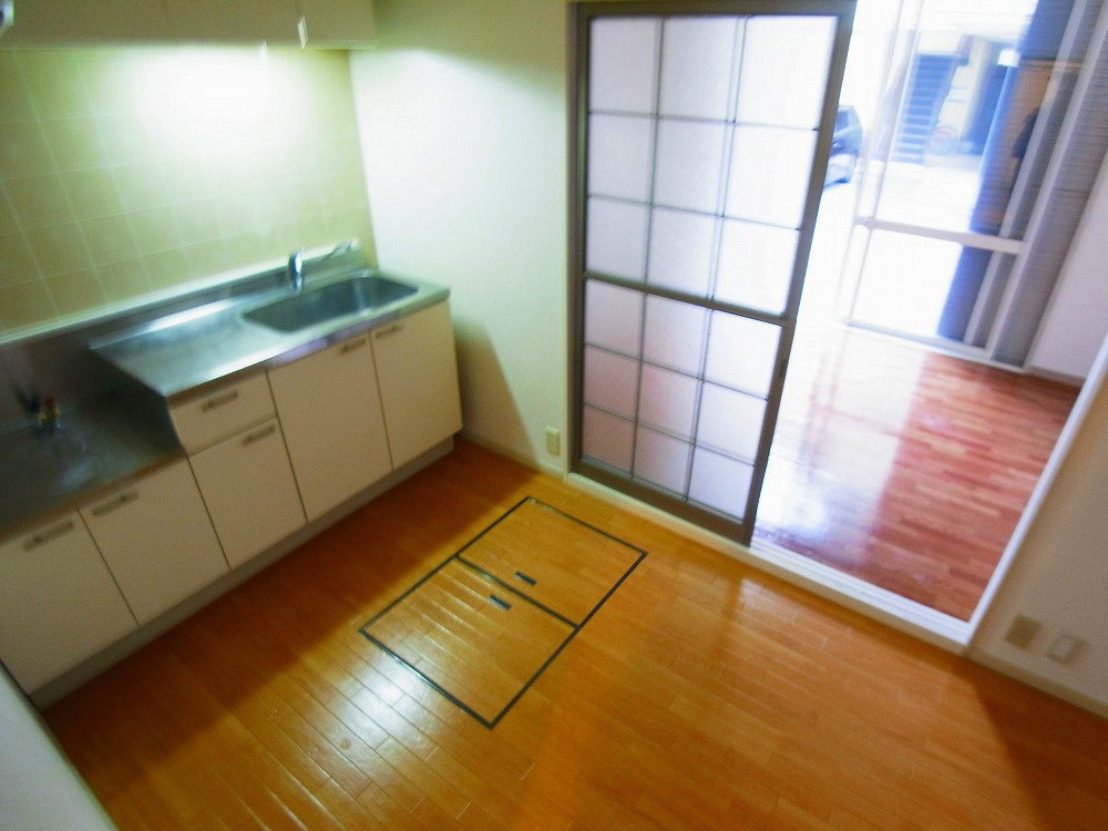 グリーンハイツ岡田Ⅱ号棟 リビング