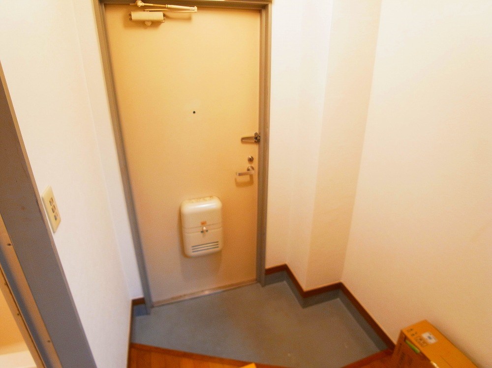 ラ・フォーレ２１   玄関