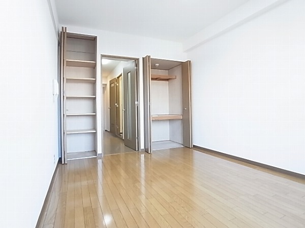 アウローラ  ベッドルーム