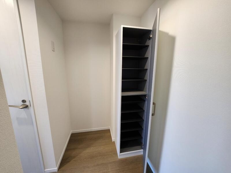 Liora北千住 玄関