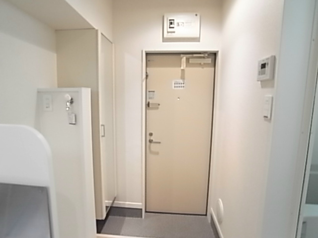 グリチネ八潮２ 玄関