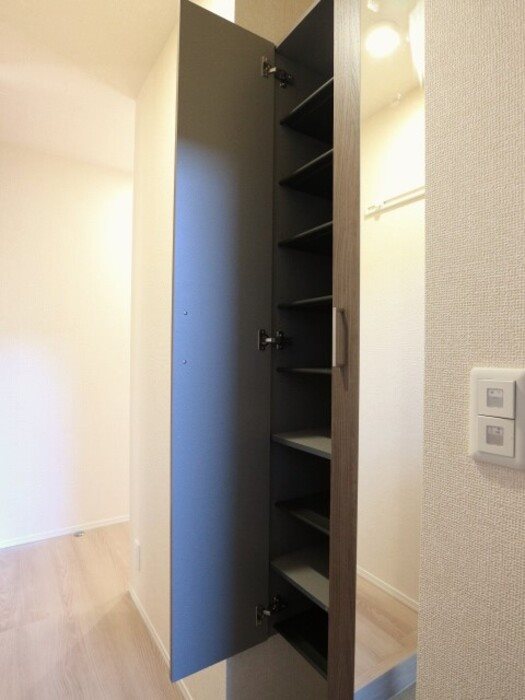 ウィンクルム柏の葉 玄関