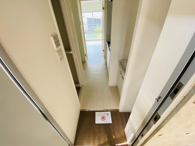 グランテラス西綾瀬  玄関