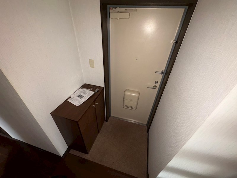 プエンテアルト 玄関