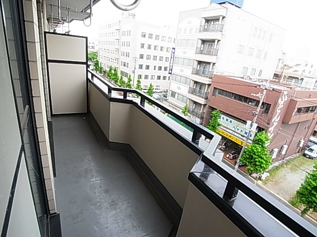 グラン・ラフィーヌ ベランダ