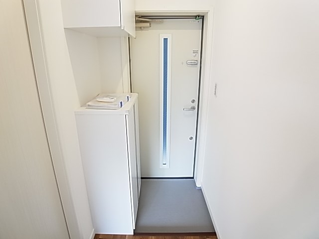 リブタス千住曙町  玄関