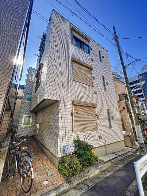 La Base Secrete  外観