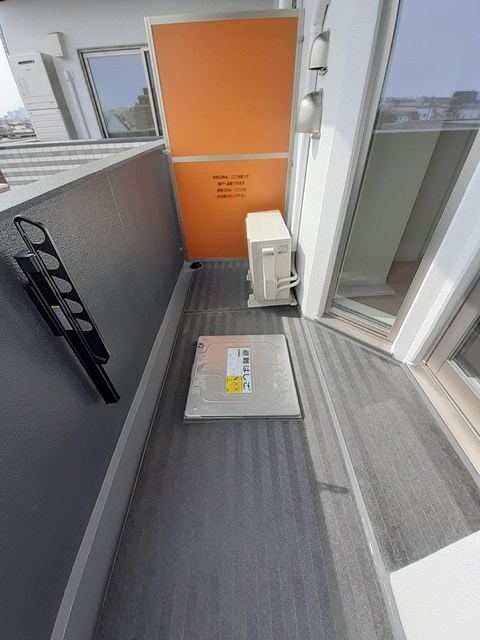 シュガー　レイ ベランダ