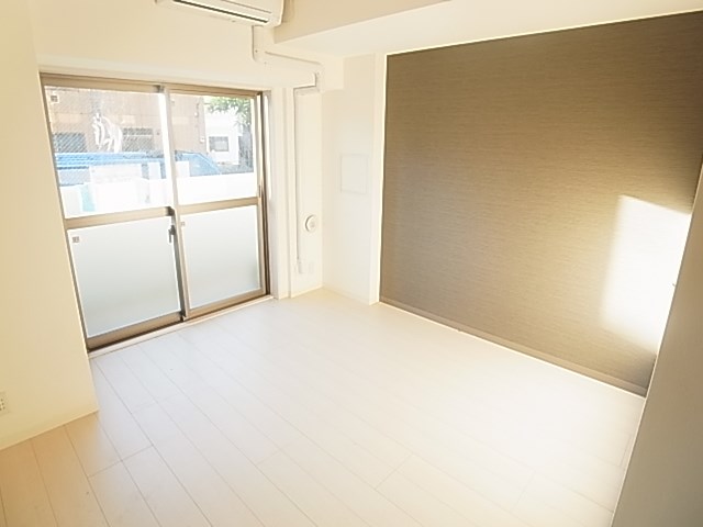 Ｔｏｉｌｅ　ｂｌａｎｃｈｅ（トワルブランシュ） リビング