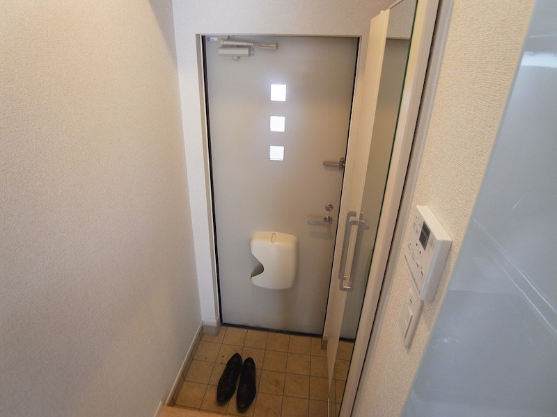 アビタシオン高柳 玄関