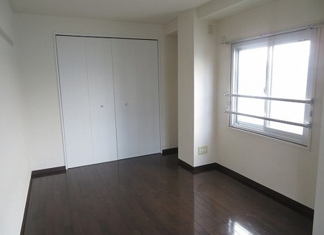 いずみマンション ベッドルーム