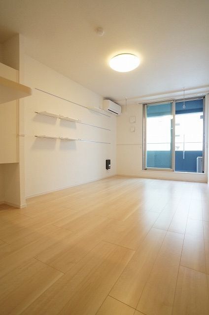 エスプランドル五香 リビング