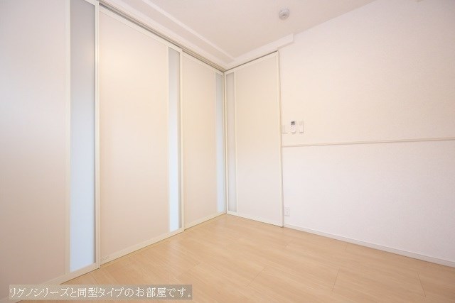 エスプランドル五香 ベッドルーム