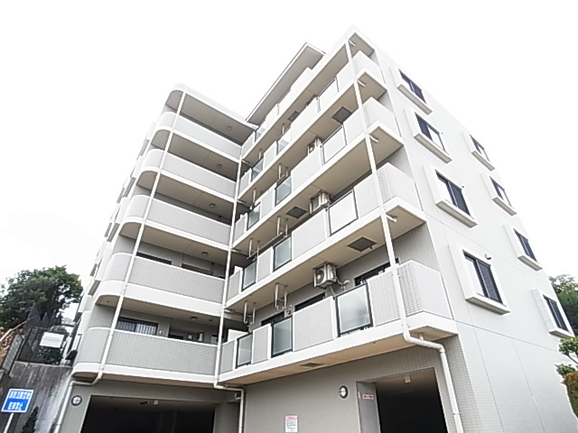 シオン秋山 202号室 外観