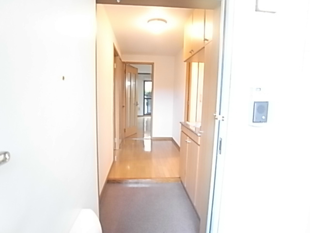 シオン秋山 玄関